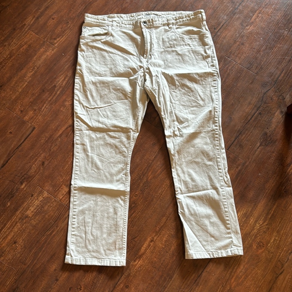 Izod Saltwater Stretch Chino Light Khaki/Sail